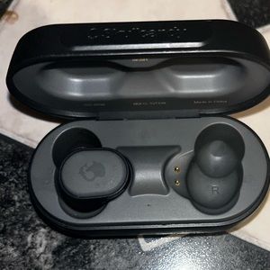 SkullCandy Earbuds